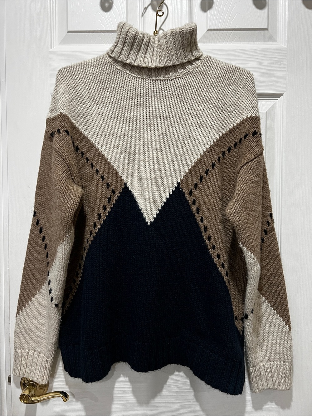 Zara Color-Blocked Turtleneck Sweater Contrast Stitching Size Medium Knit Tan